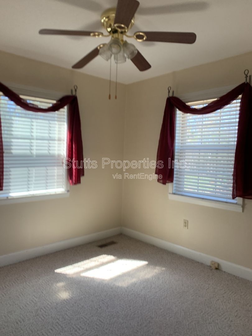 705 Courtland Ave. Muscle Shoals, Al 35661 (3BD/2BA) property image