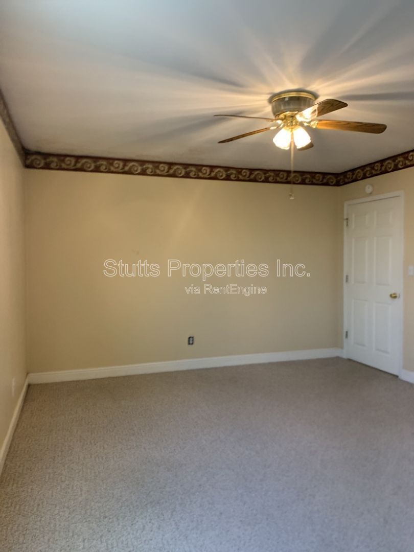 705 Courtland Ave. Muscle Shoals, Al 35661 (3BD/2BA) property image