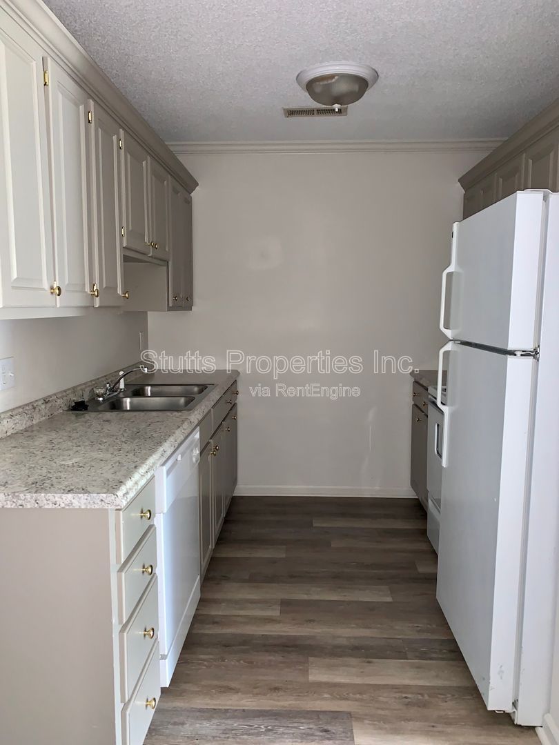 321 W. Irvine Unit F, Florence, AL 35630 property image