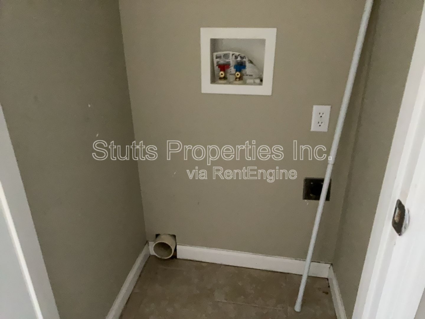 Lions Landing Apartments - 414 Hermitage Drive Unit 6 Florence, AL 35630 (1BD/1BA) property image