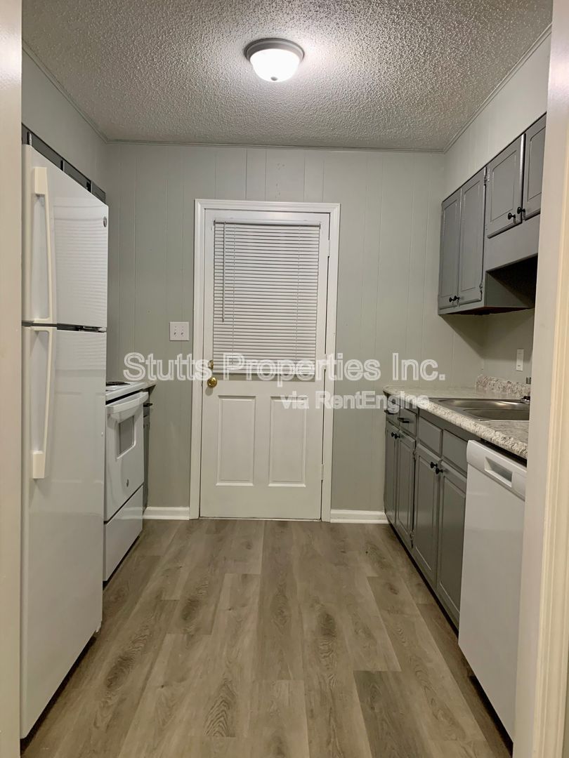 1825 Darby Dr. Unit F-3, Florence, AL 35630 (2BD/1.5BA) property image