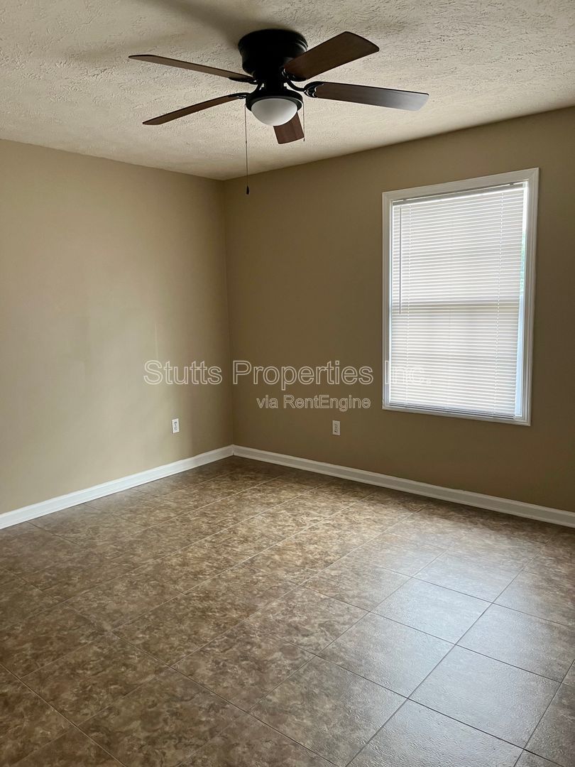 410 Unit D, E. Jackson Avenue Muscle Shoals, AL 35661 (3BD/ 2BA) property image