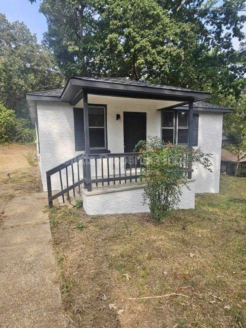 913 Bellemeade Avenue Florence AL 35630 (2BD/1BA) property image