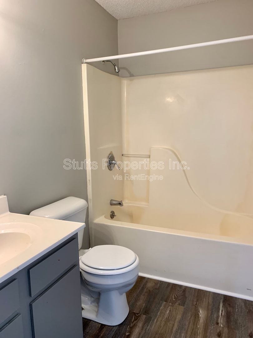 505 Dickson Street Unit A-4 Tuscumbia, AL 35674 (2BD/2BA) property image