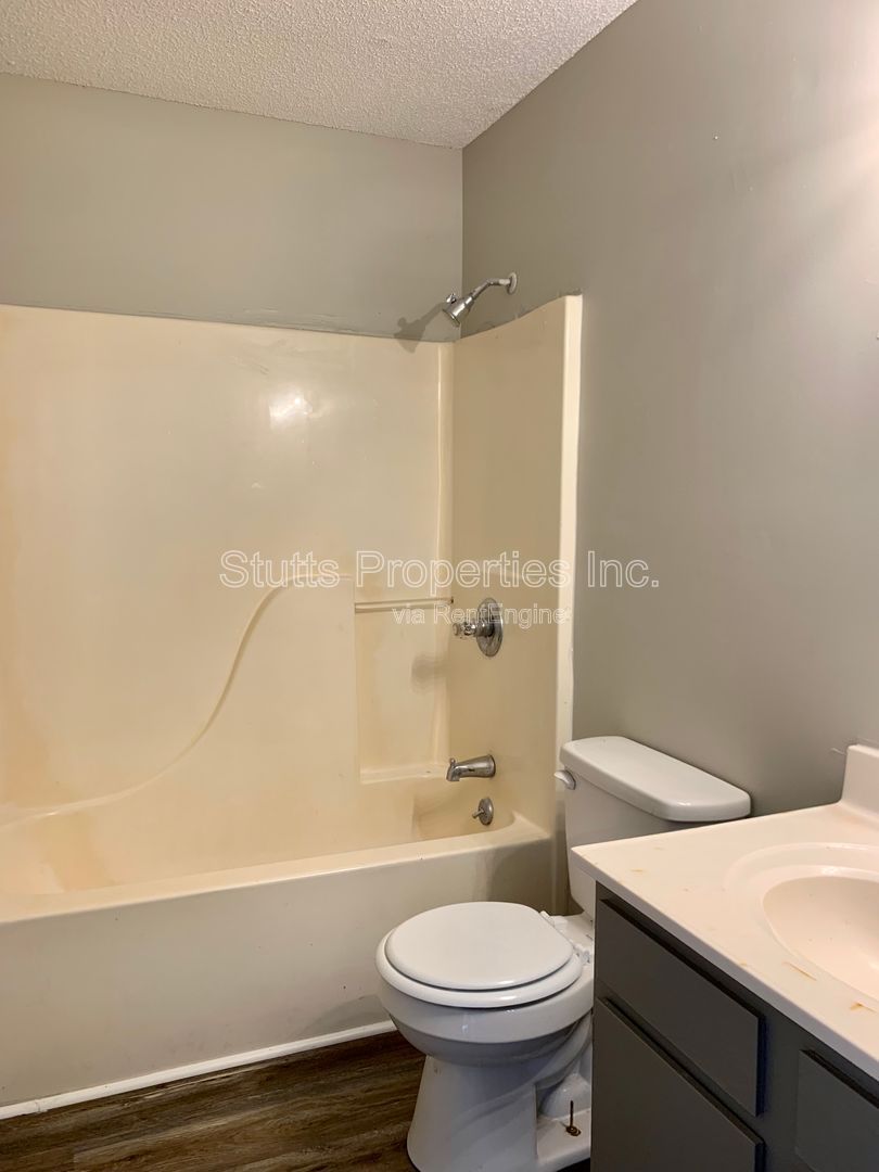 505 Dickson Street Unit A-4 Tuscumbia, AL 35674 (2BD/2BA) property image