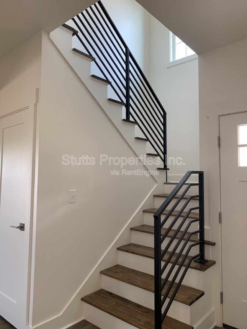 223 Virginia Avenue Florence AL 35630 (3BD/3.5BA) property image