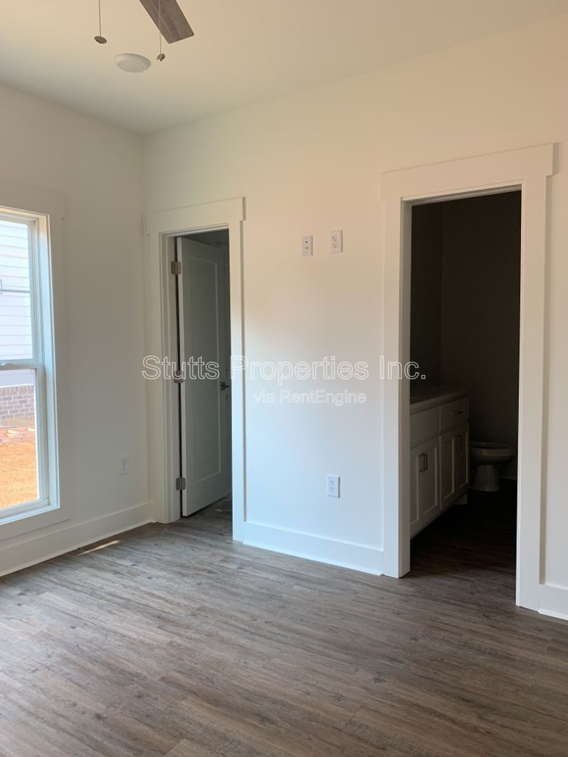 223 Virginia Avenue Florence AL 35630 (3BD/3.5BA) property image