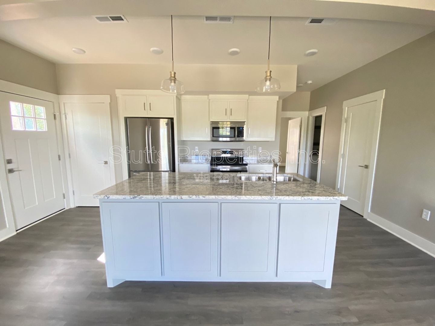 213 Virginia Avenue Florence AL 35630 (3BD/3.5BA) property image