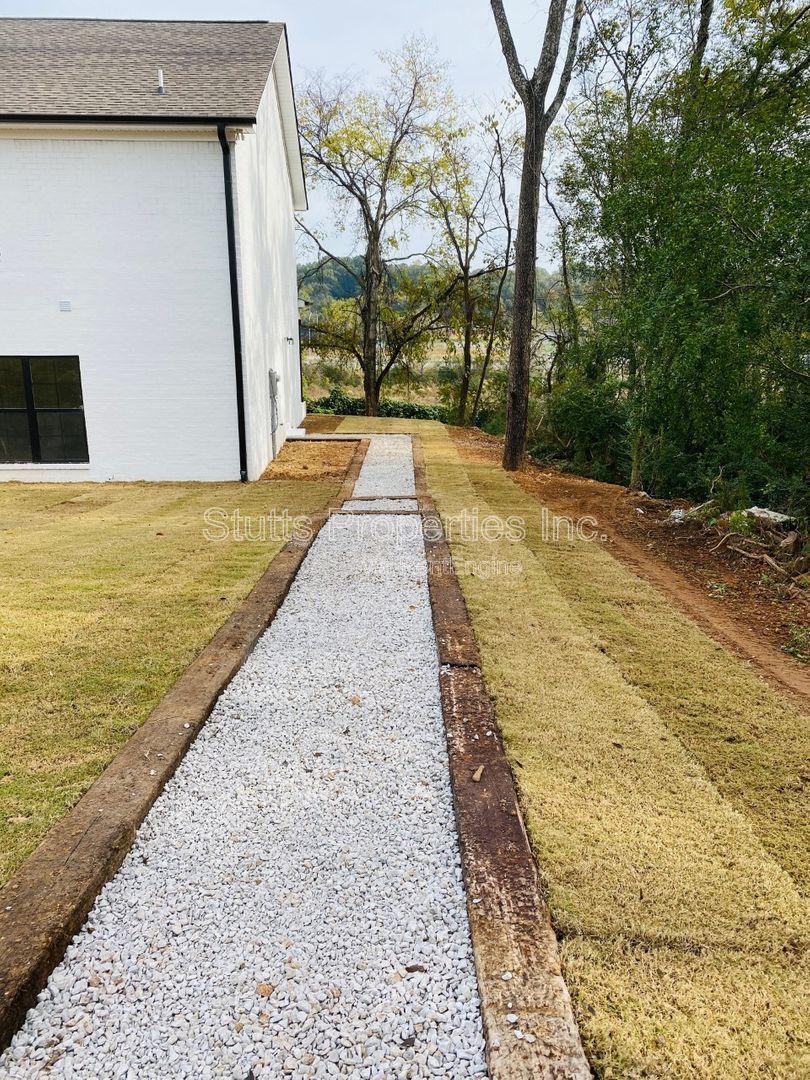 213 Virginia Avenue Florence AL 35630 (3BD/3.5BA) property image