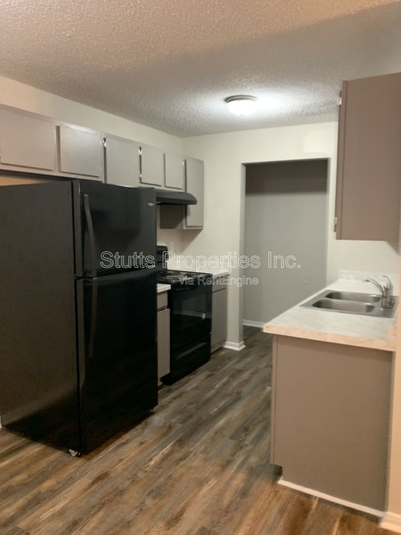 505 Dickson Street Unit B-3 Tuscumbia, AL 35674 (2BD/ 2BA) property image