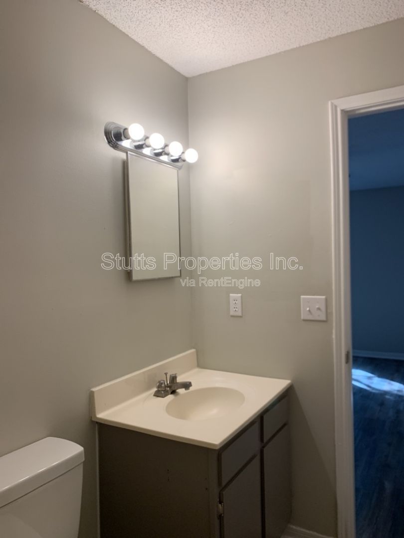 505 Dickson Street Unit B-3 Tuscumbia, AL 35674 (2BD/ 2BA) property image