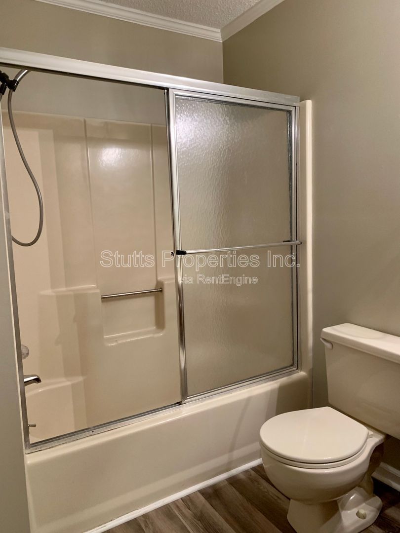 3450 Cloverdale Road Apt 16 Florence AL 35633 (2BD/2BA) property image