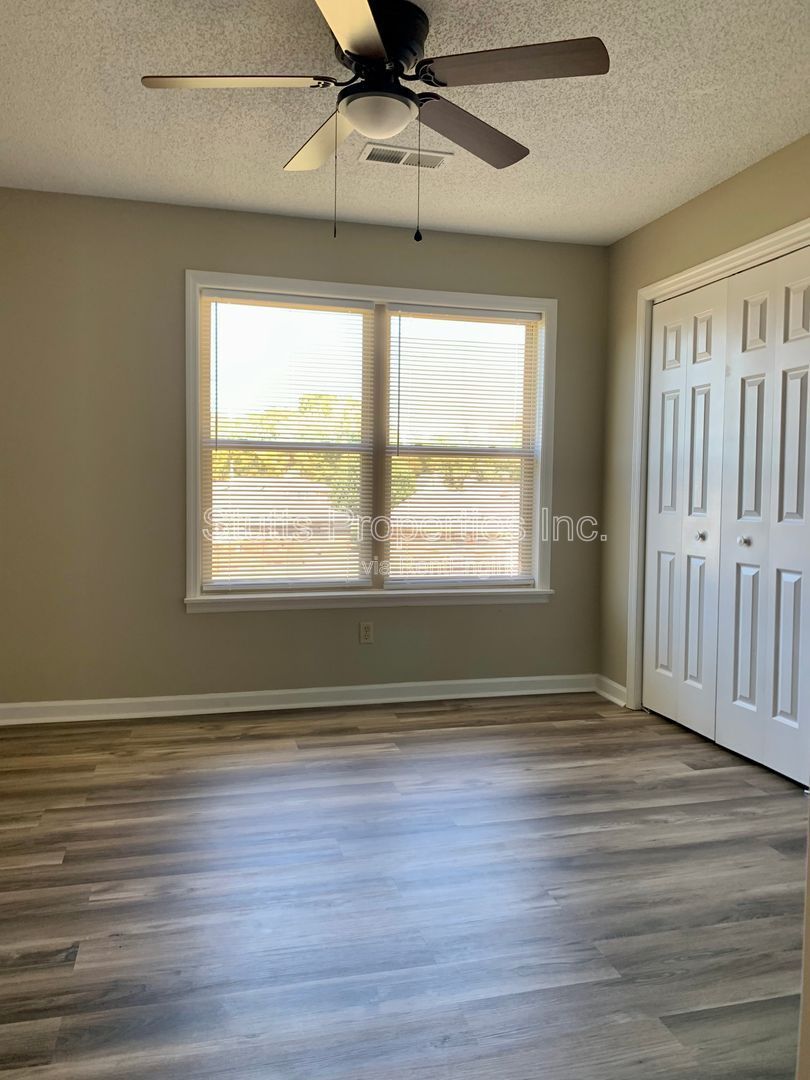 3450 Cloverdale Road Apt 16 Florence AL 35633 (2BD/2BA) property image