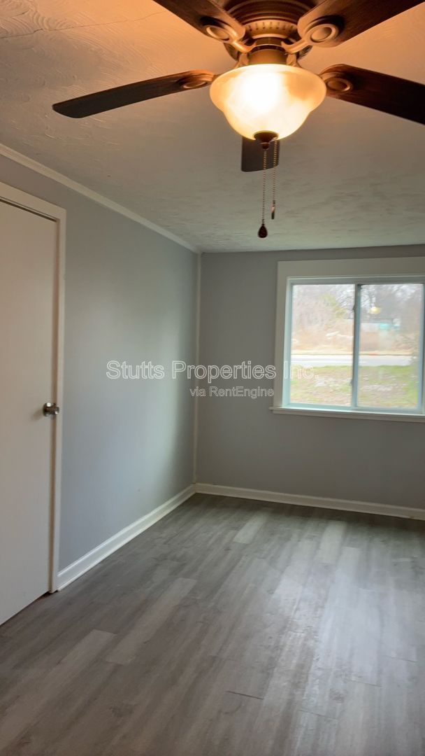 2410 Veterans Dr. Florence, AL 35630 property image