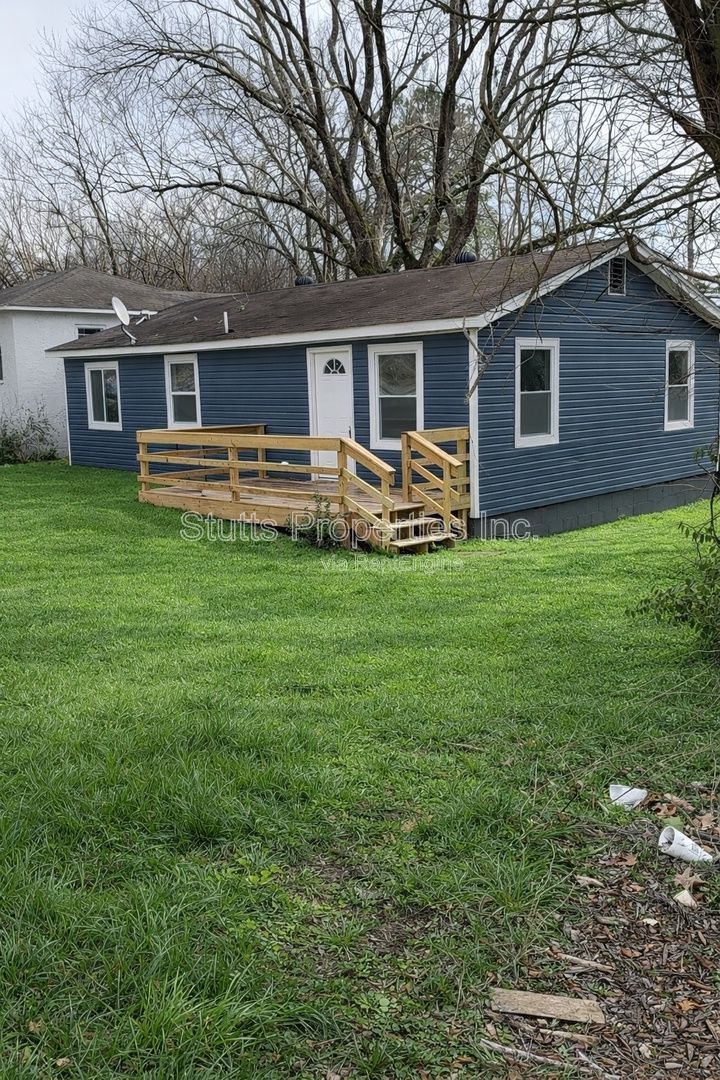 2410 Veterans Dr. Florence, AL 35630 property image