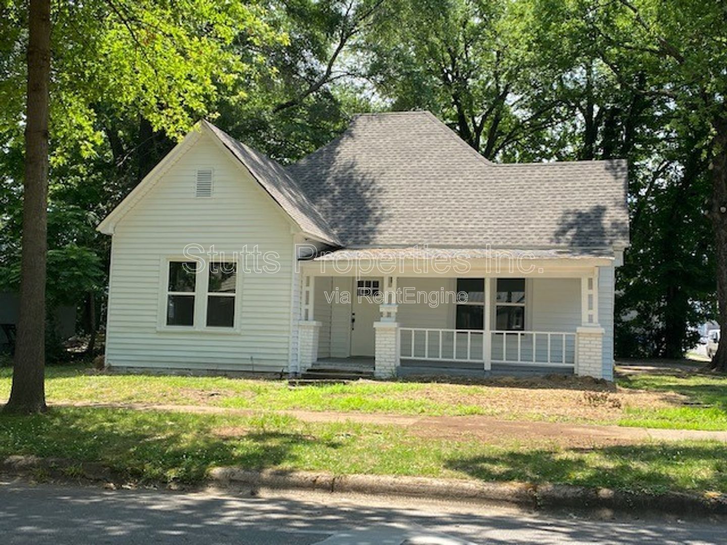 602 E Mobile Street Florence AL 35630 (3BD/2BA) property image