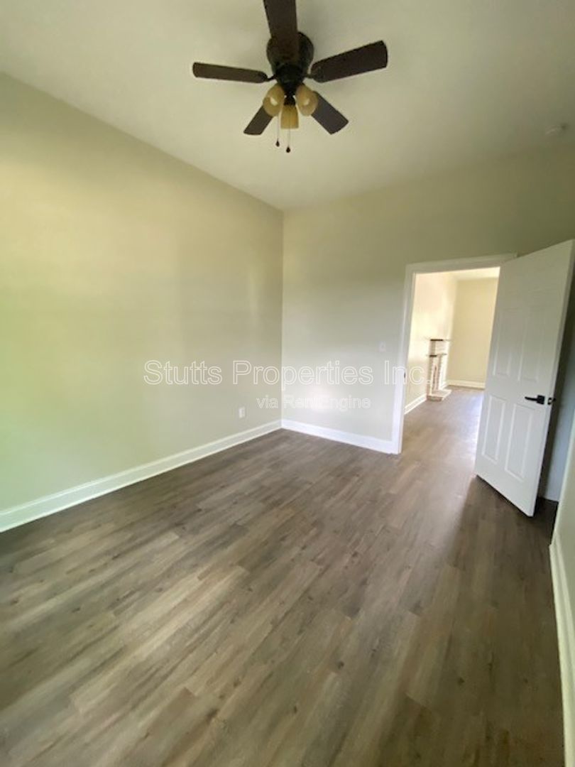 602 E Mobile Street Florence AL 35630 (3BD/2BA) property image