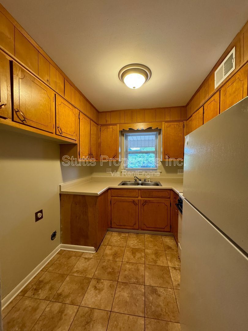900 Montgomery Ave. Unit 203 Sheffield, AL 35660 (1BD/1BA) property image