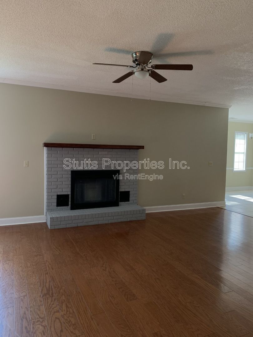 97 N. Bailey Springs Drive Florence, AL 35630 (3BD/2BA) property image