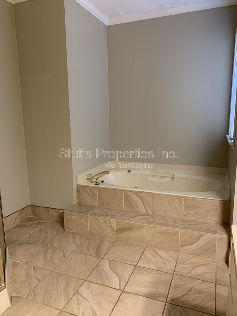 97 N. Bailey Springs Drive Florence, AL 35630 (3BD/2BA) property image