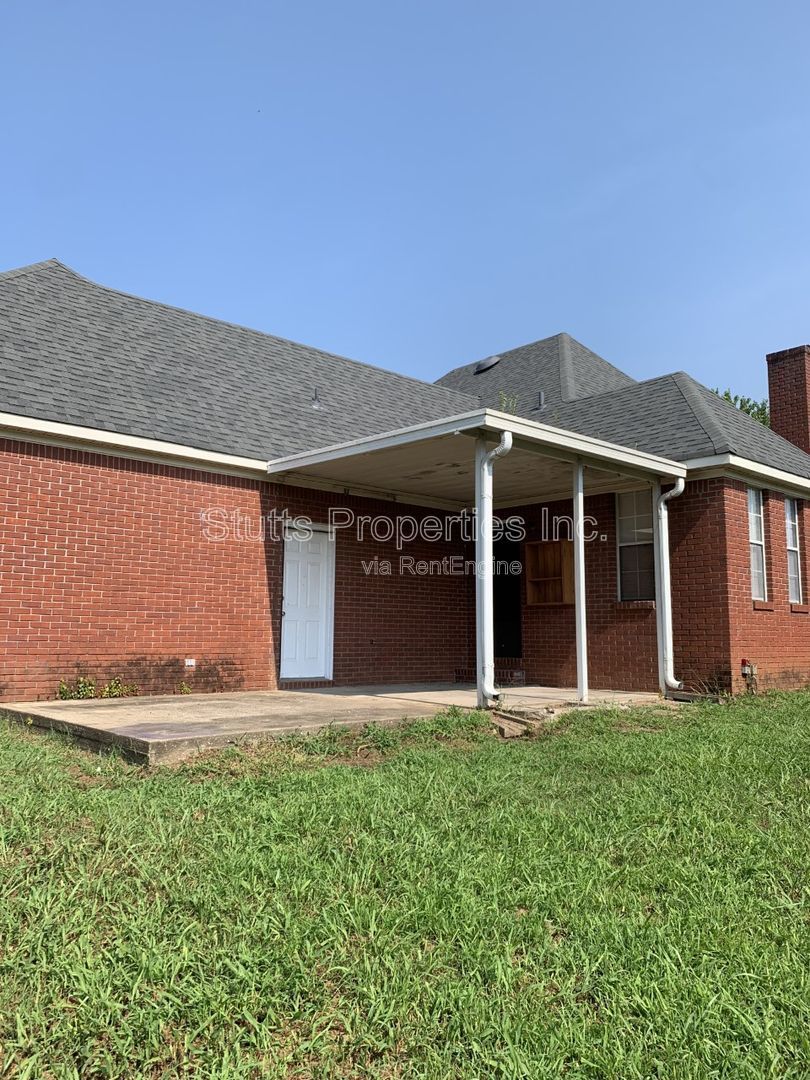 97 N. Bailey Springs Drive Florence, AL 35630 (3BD/2BA) property image