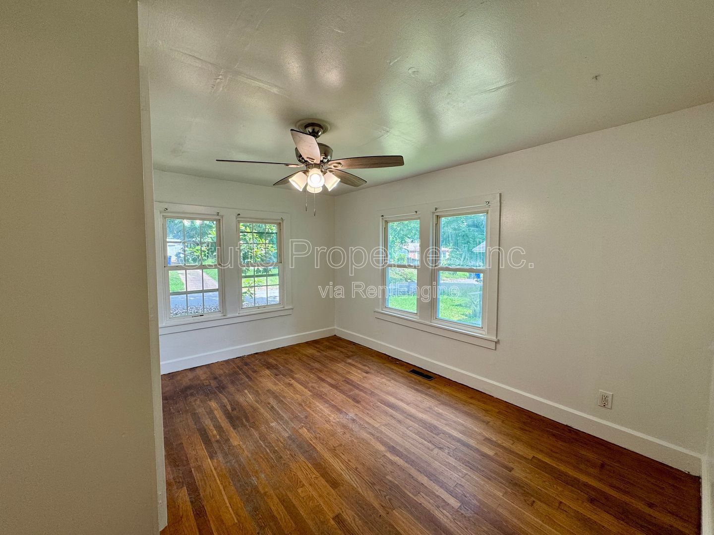 512 Trade St Florence, AL 35630 (2BD/2BA) property image