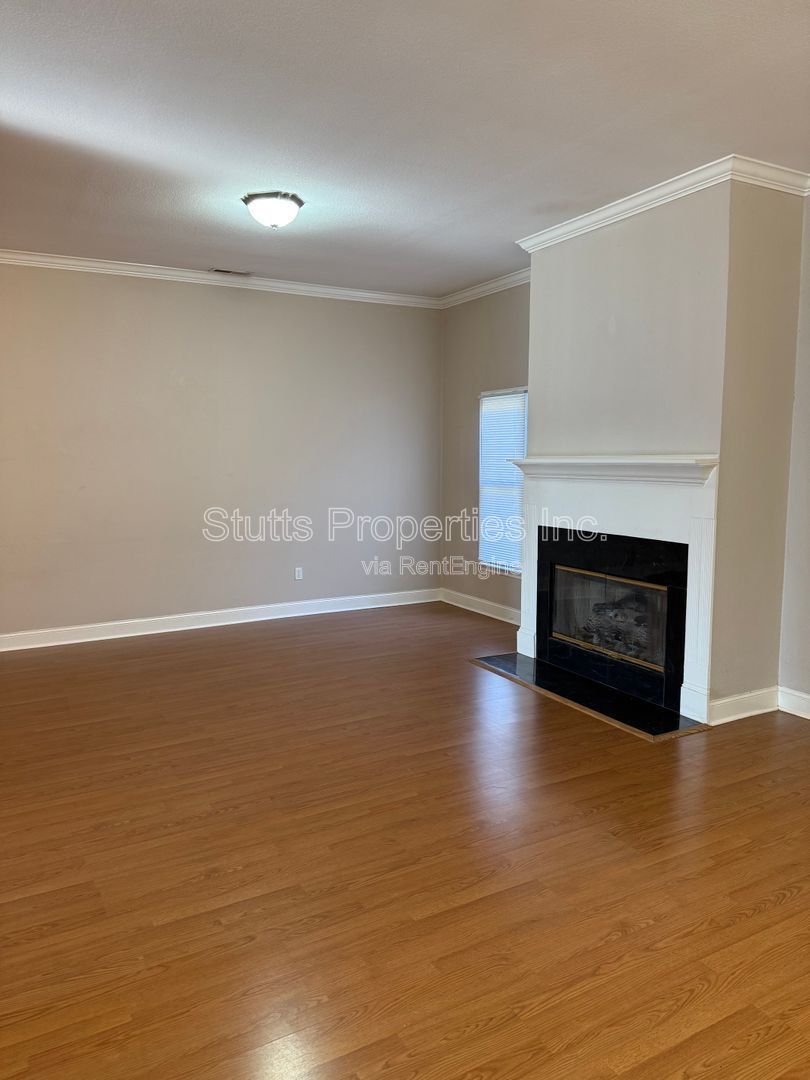 202 South Cave Street #102 property image