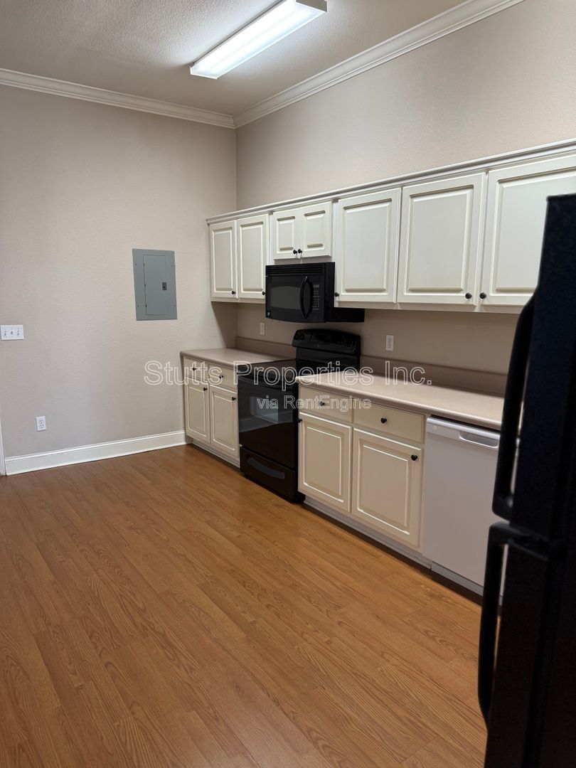 202 South Cave Street #102 property image