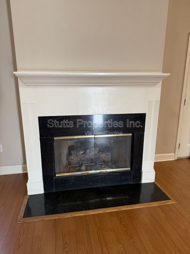 202 South Cave Street #102 property image