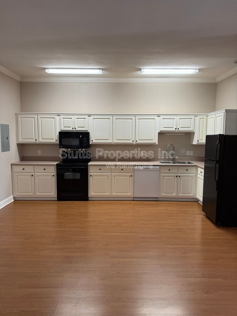 202 South Cave Street #102 property image