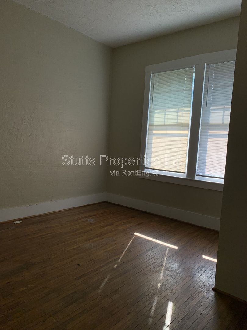 713 Meridian Street Florence AL 35630 ( 3BD/1BA) property image