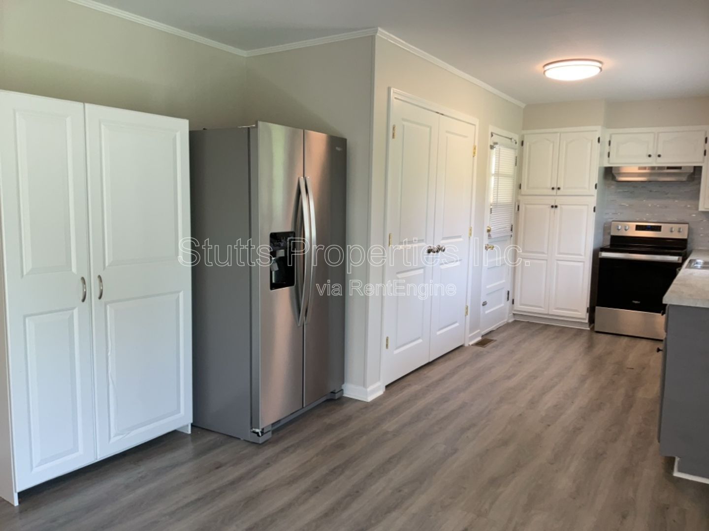 2402 Wellington Street property image