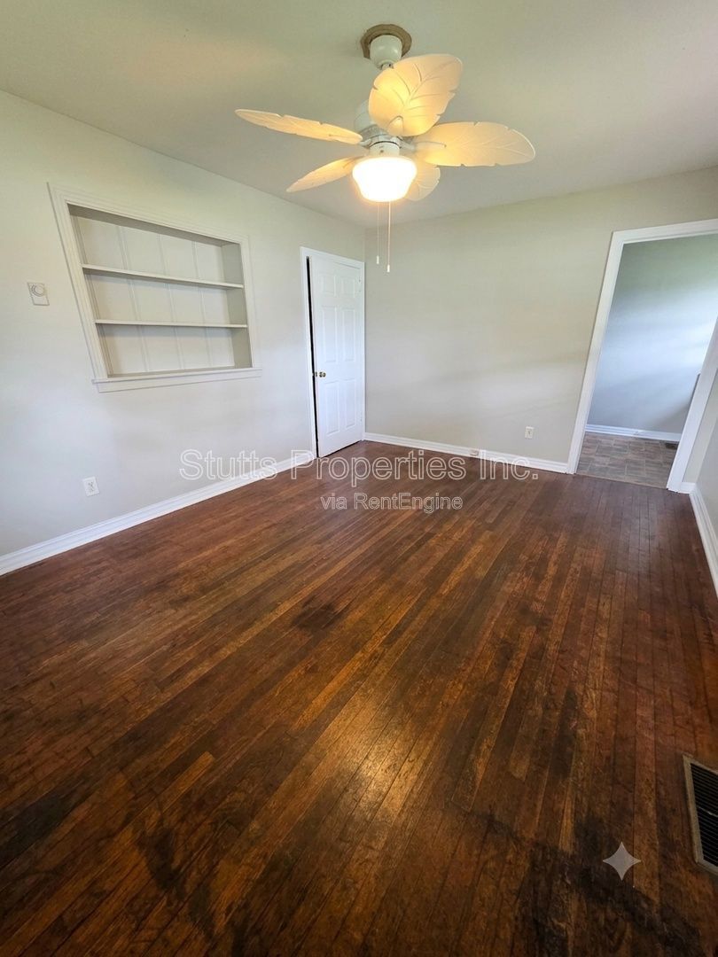 401 West 1st Street #A property image