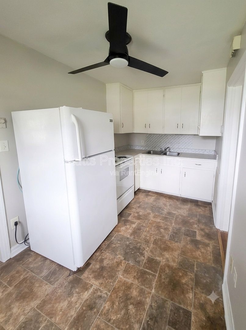 401 West 1st Street #A property image