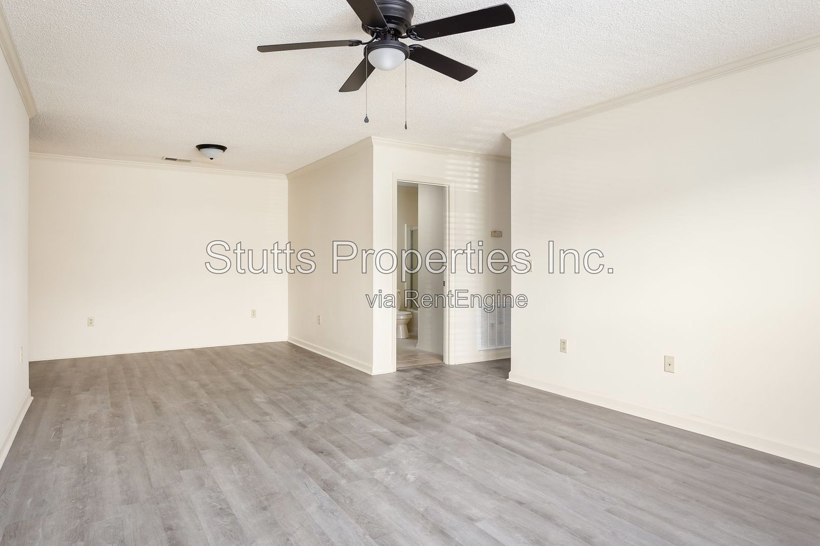 **Newly Renovated, Quiet 2BR/2BA Single Level Apartment With Creekside View in Florence ** property image