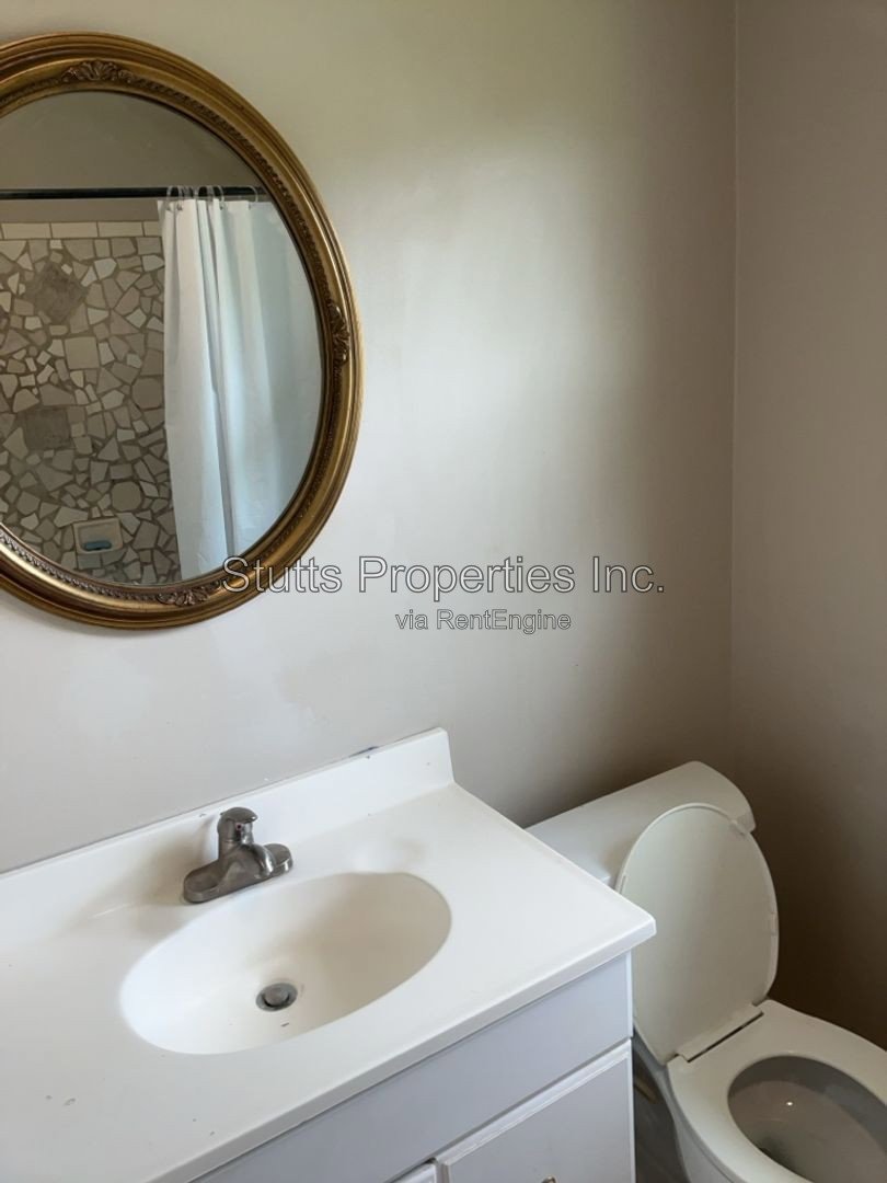 Spacious 4 bedroom 2 bathroom home!!! property image