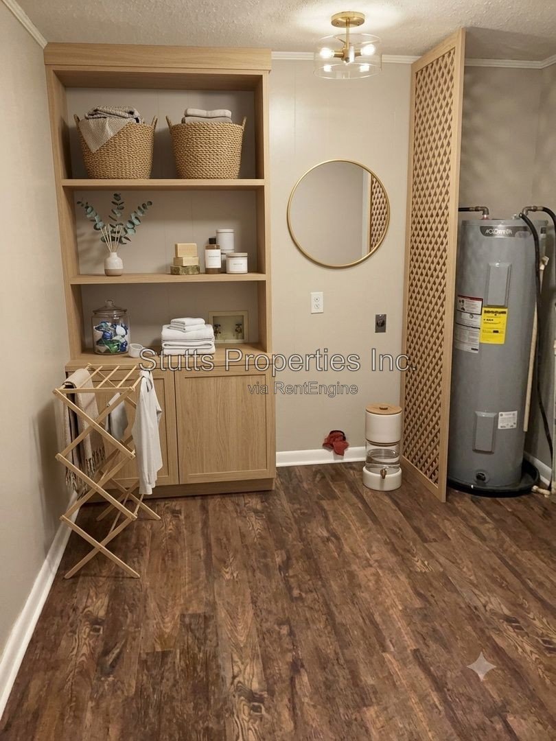 Spacious 4 bedroom 2 bathroom home!!! property image