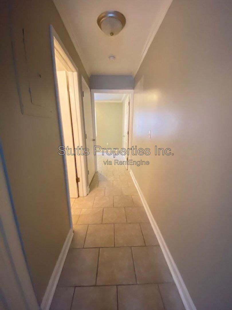 Lions Landing Apartments - 414 Hermitage Drive Unit 7 Florence AL 35630 (1BD/1BA) property image